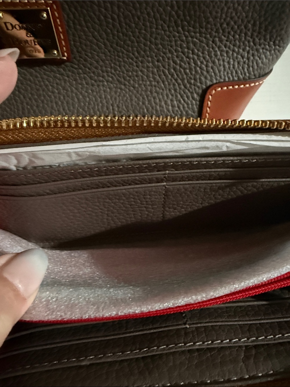 Dooney & Bourke Pebble Grain Crossbody Bag with matching wallet - Picture 6 of 10